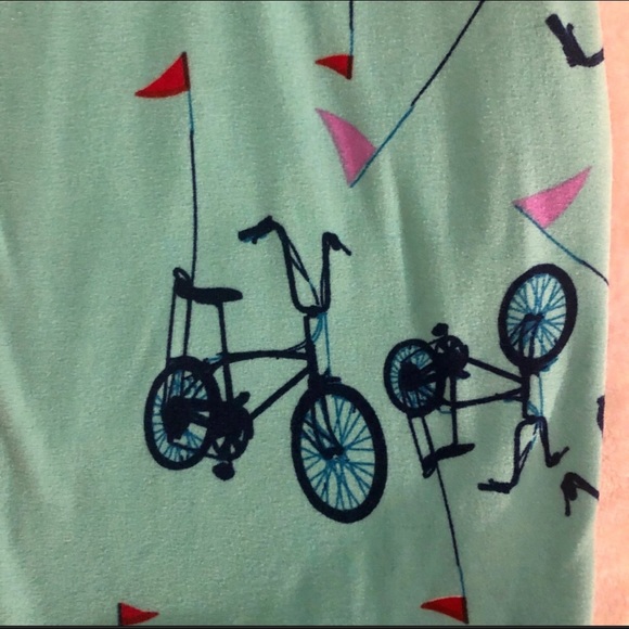 Set of two lulaRoe leggings - Picture 4 of 9